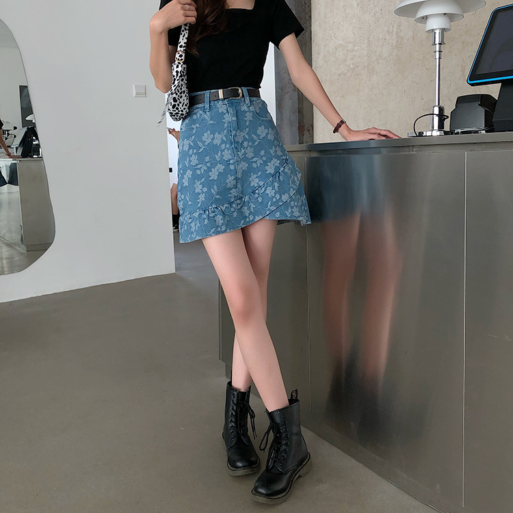 A-line skirt with ruffles