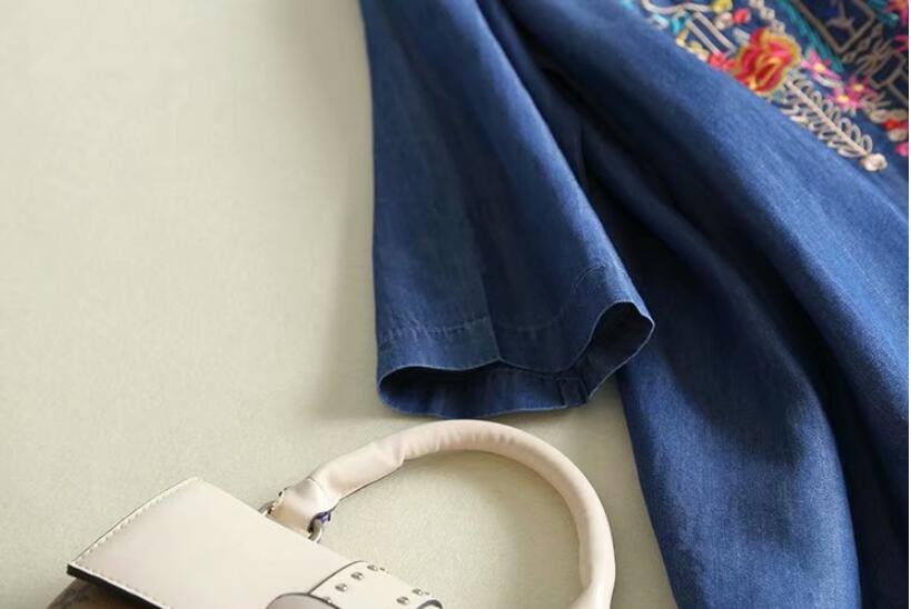3-color embroidered tencel denim dress on chest