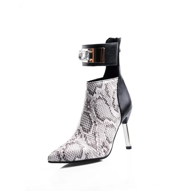 Oversized women's fashion boots Serpentine 43 - Shop at LoveMi