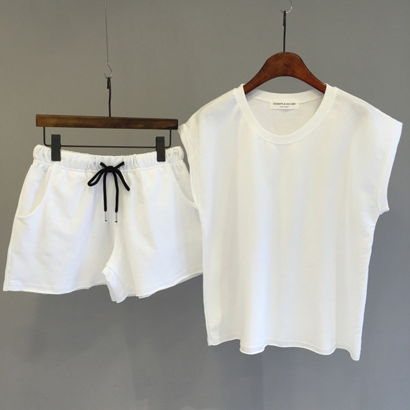 Casual sportswear suit