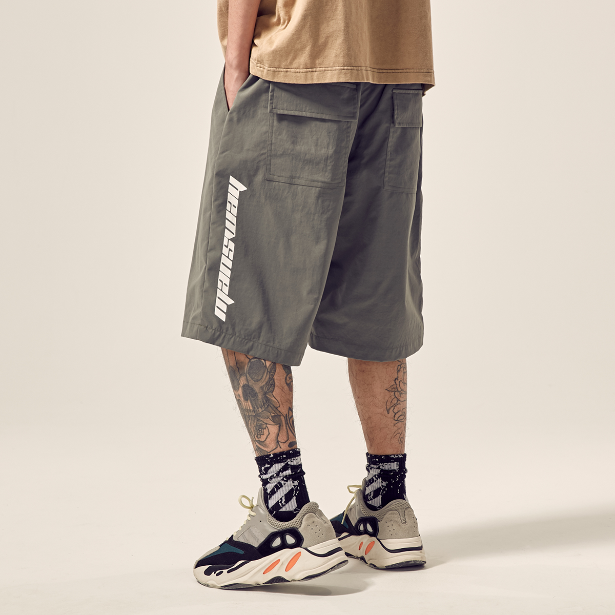 Men's Letter Print Loose Five Points Sweatpants