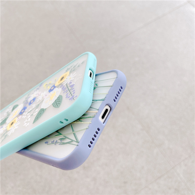 Candy acrylic flower phone case - Image 3