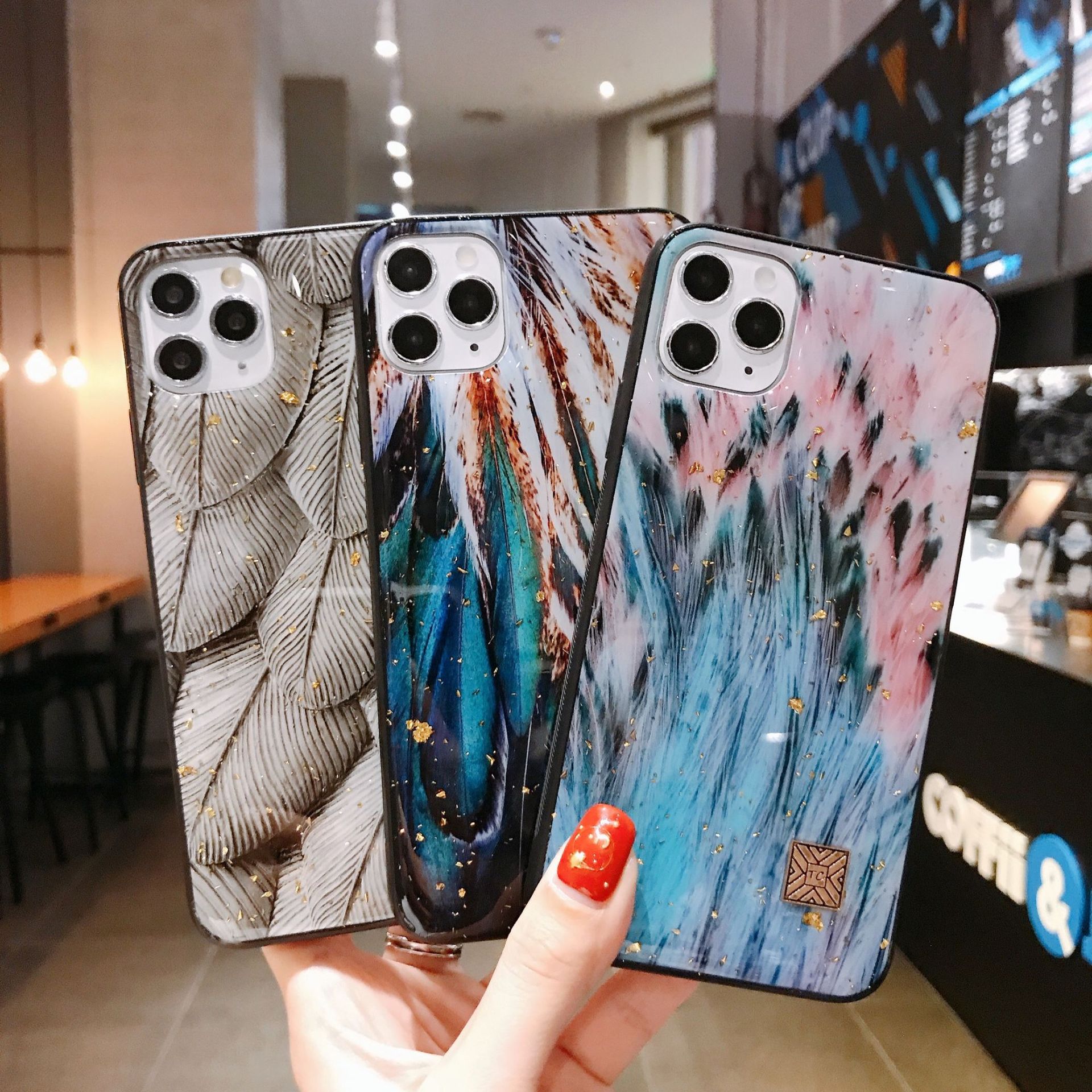 Frosty wind flamingo feather phone case - Image 4