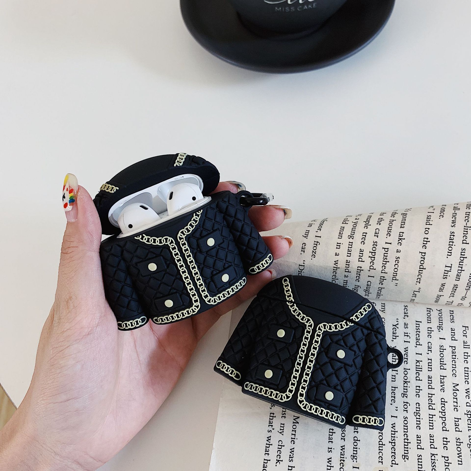 Compatible with Apple, Wireless earphone sleeve