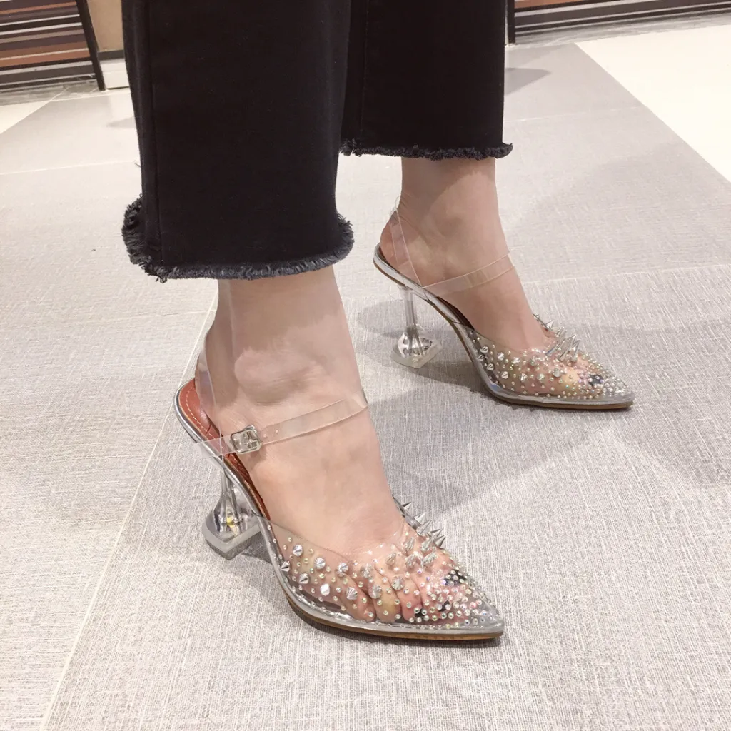 Hollowed-out heels with pointed toes - Silver