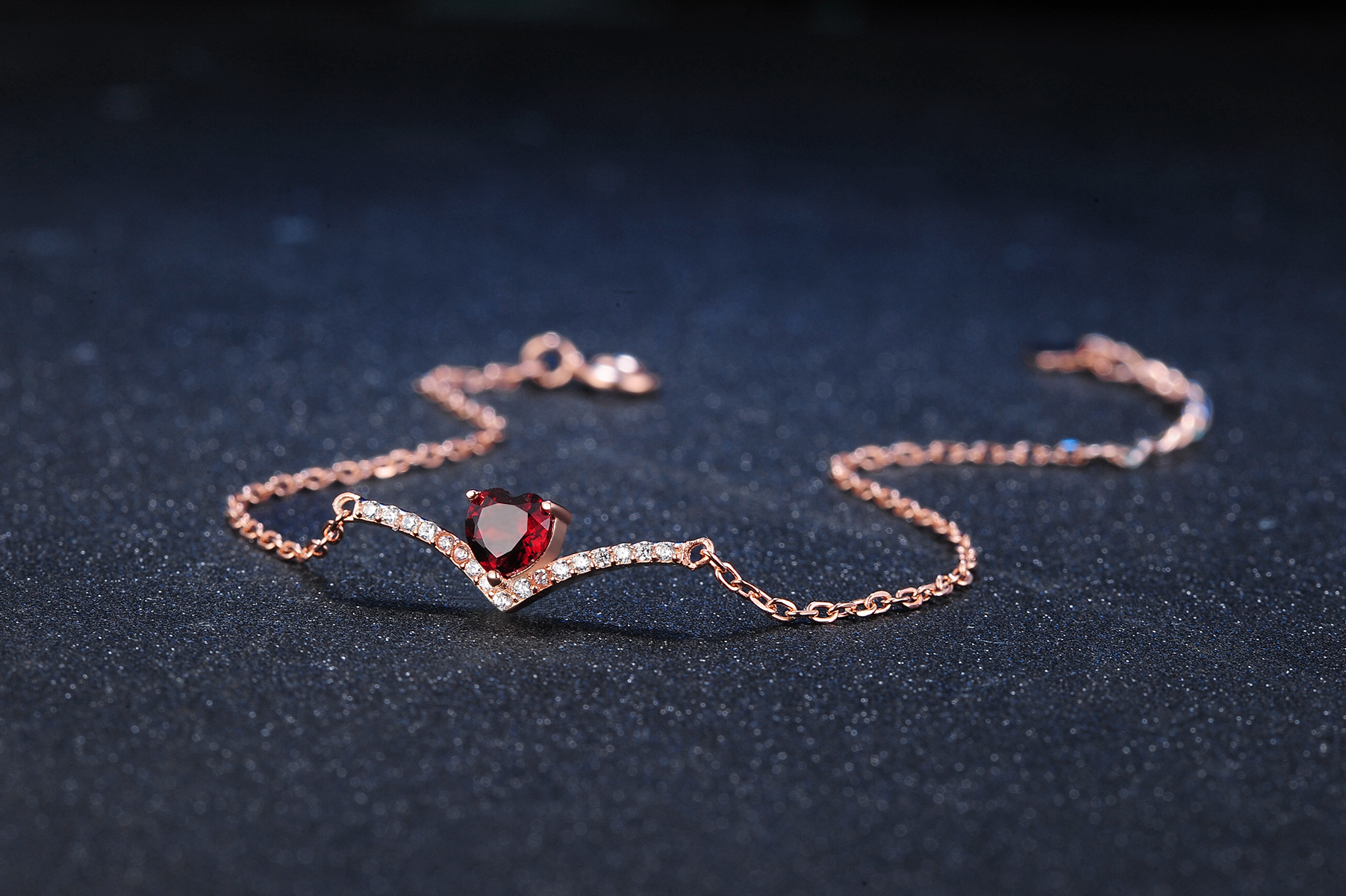 Natural heart shaped red pomegranate bracelet