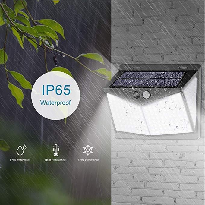 208 Garden Road solar wall lamp - Image 3