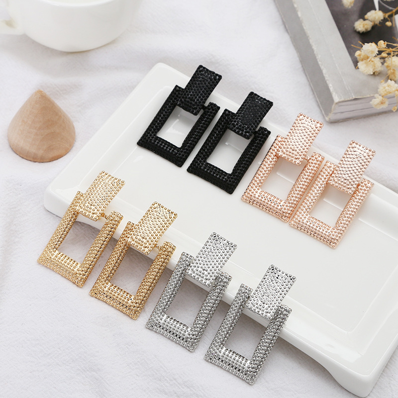 Female alloy geometric retro earrings