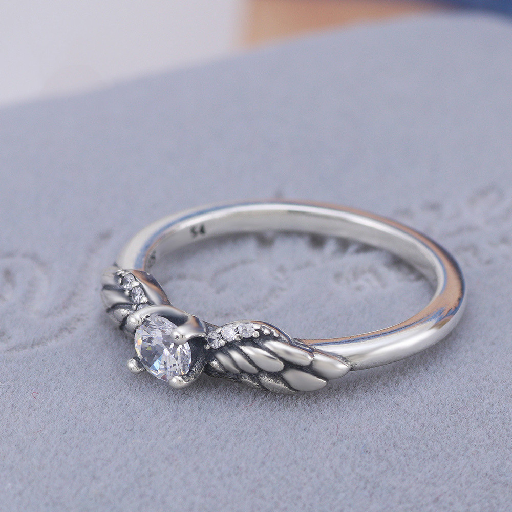 Bright Angel Wings Zircon Ring