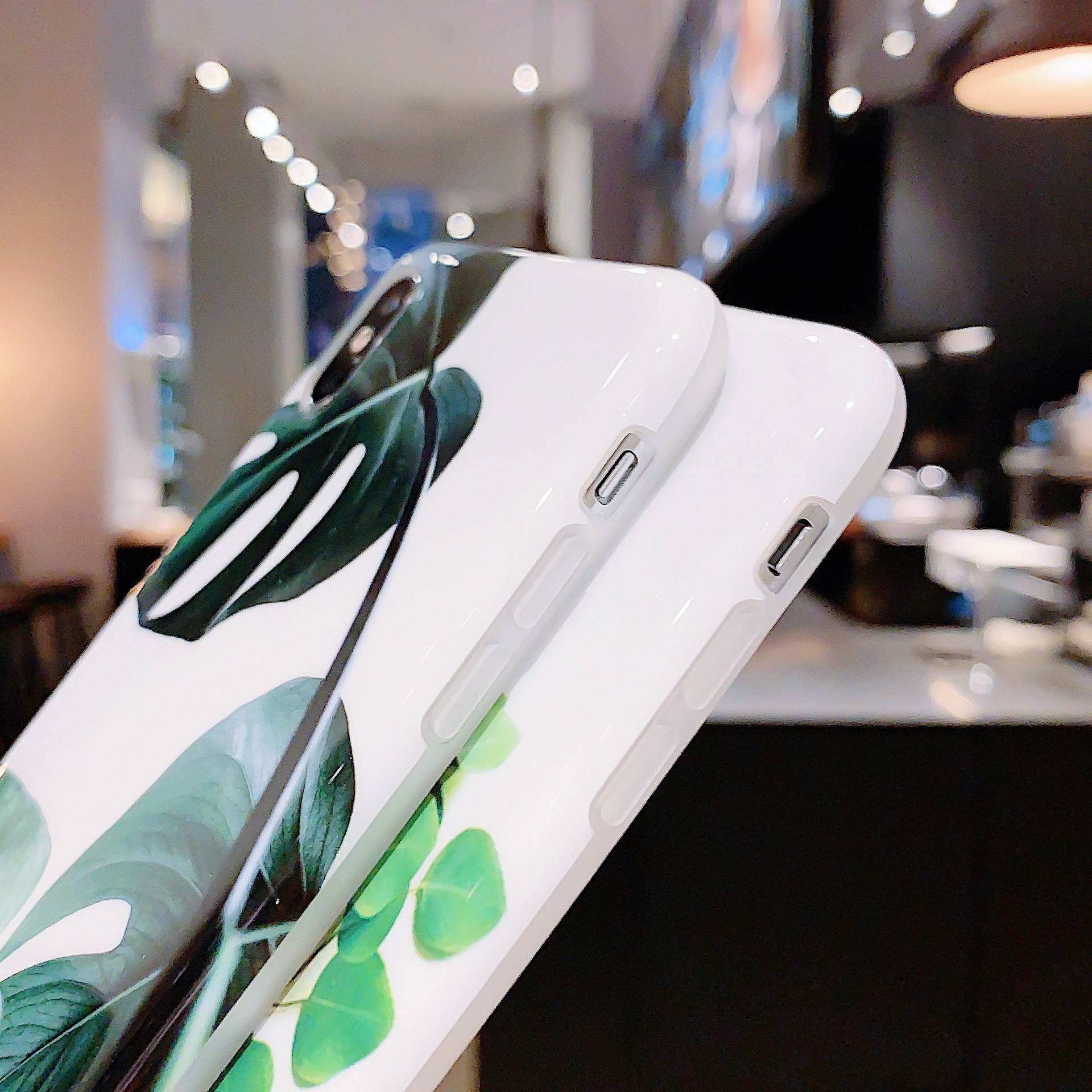 Protective cover for leaf phone case - Image 2
