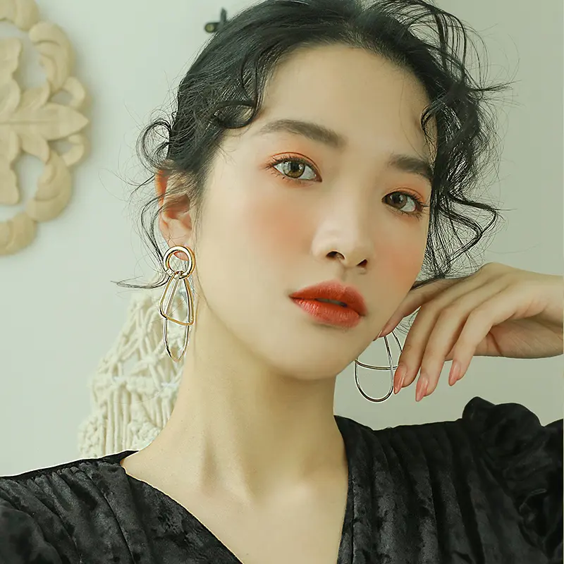 Geometric metal earrings