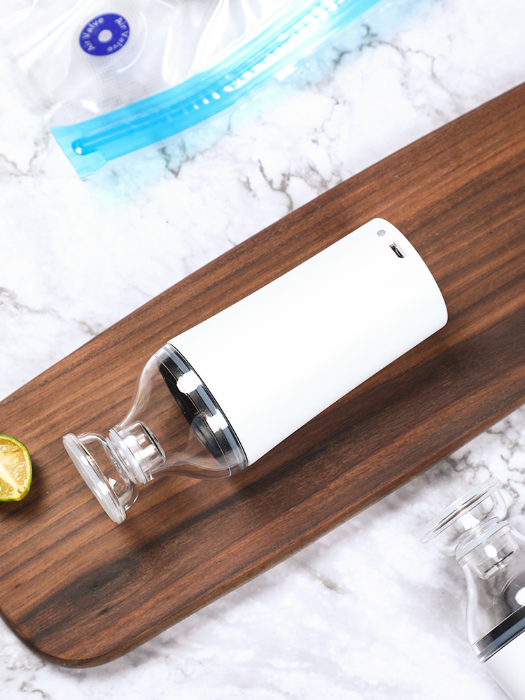 Multifunctional mini vacuum machine