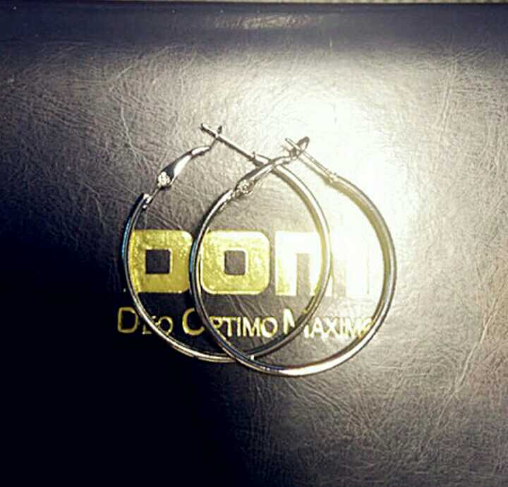 Exaggerated oversized ring personalized earrings