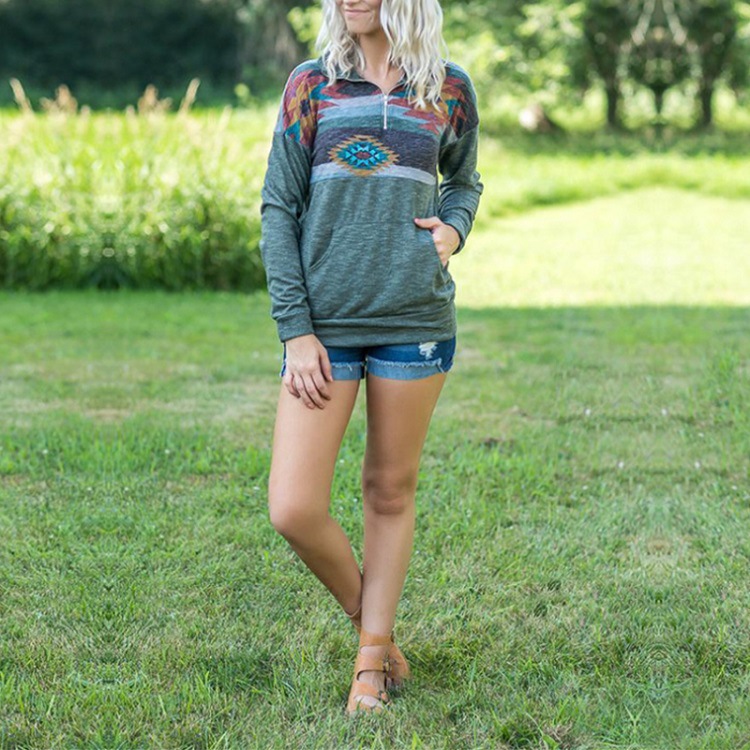 Colorblock printed sweatshirt with pockets