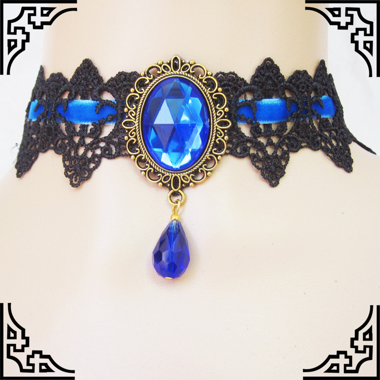 Crystalline Lace Pendant