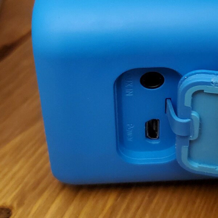 Waterproof outdoor bluetooth speaker - Image 5