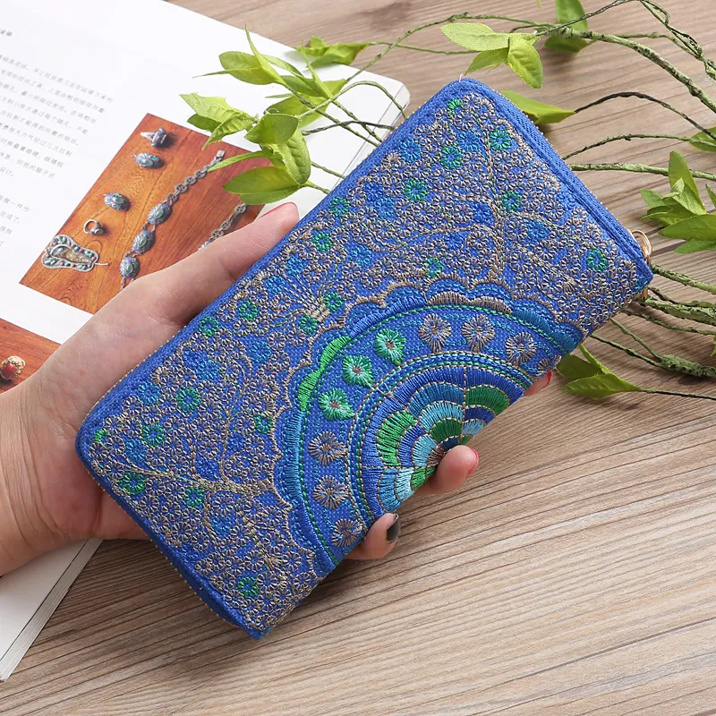 Ethnic style embroidered bag - Blue