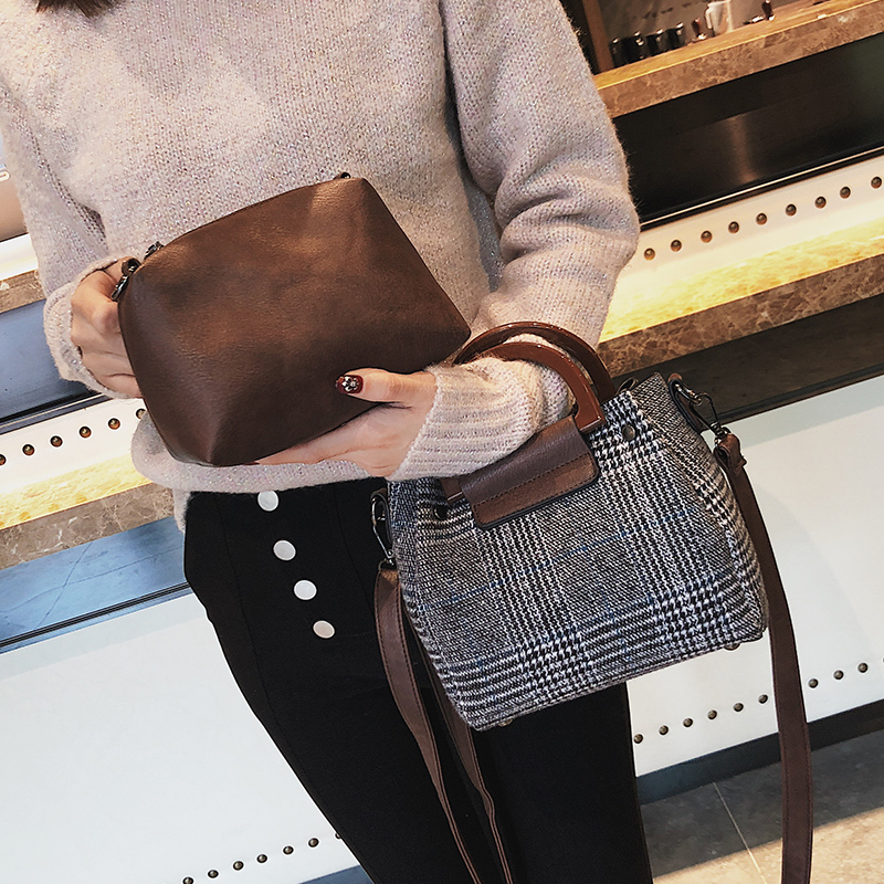 Contrast Checked Shoulder Bag