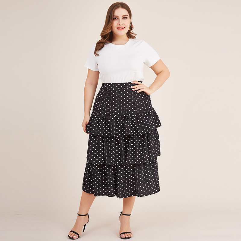 Polka dot pleated skirt