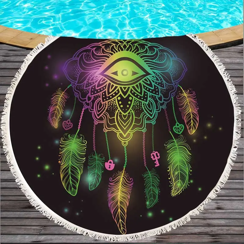 Round beach towel with colorful feathers