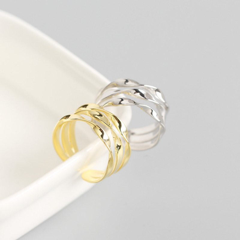 Three-layer line ring