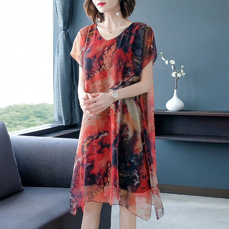 Middle-aged and elderly dress mother dress