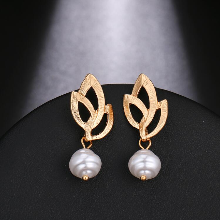 Imitation pearl alloy matte bronze earrings