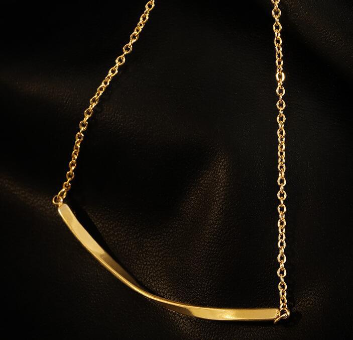 Curved Smiley Necklace