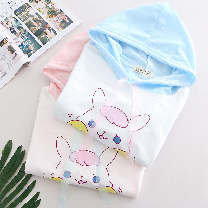 Cartoon rabbit hooded female T-shirt
