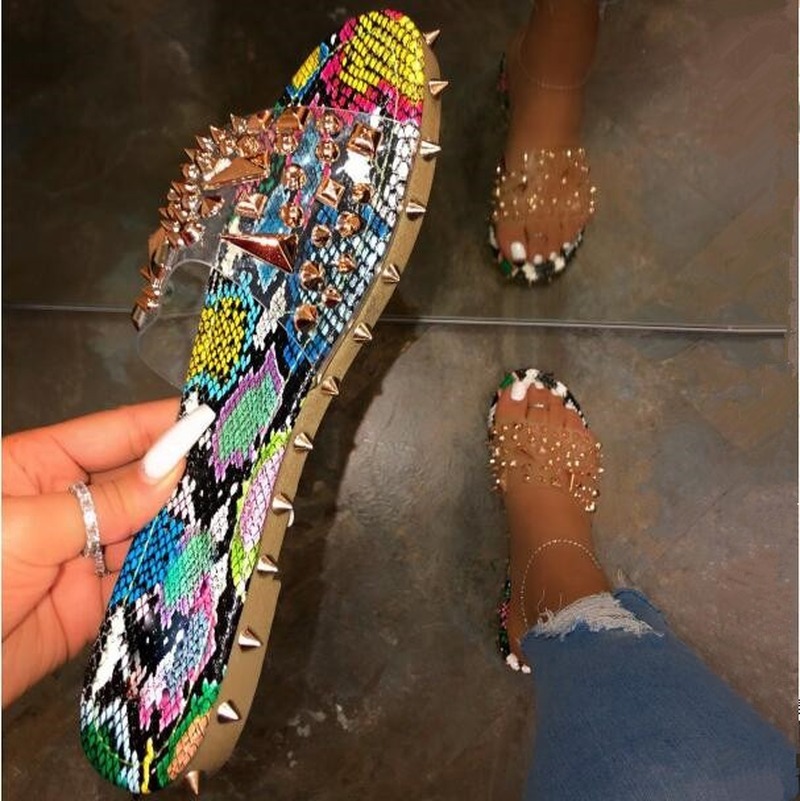 Rivet rhinestone flat slippers