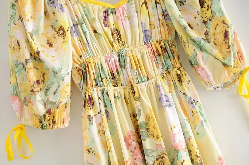 Square neck floral puff sleeve lace dress