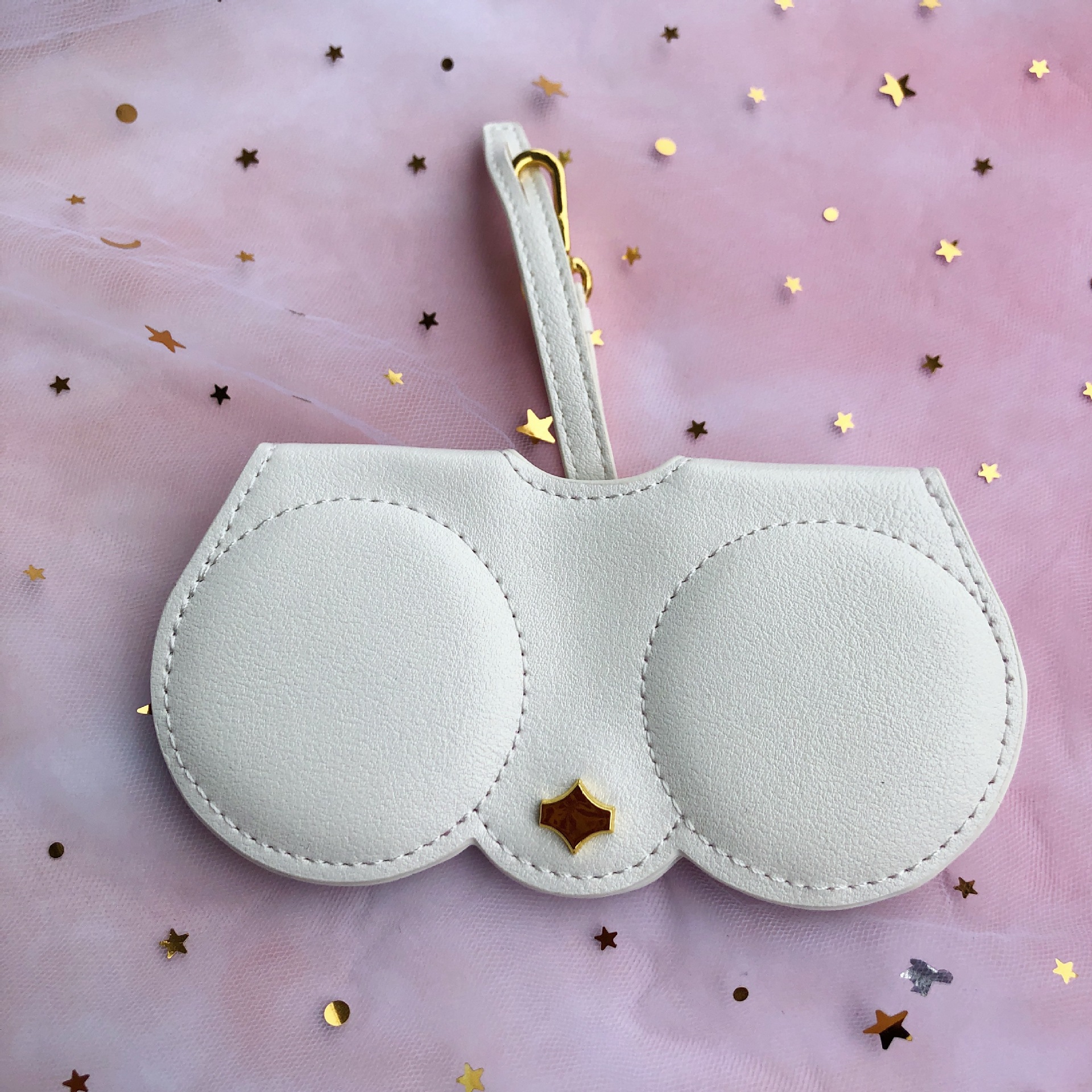 مشبك نظارات من الجلد بتصميم كرتوني جذاب