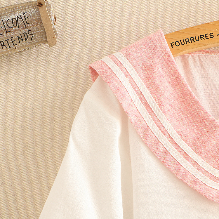 Embroidered navy collar dress