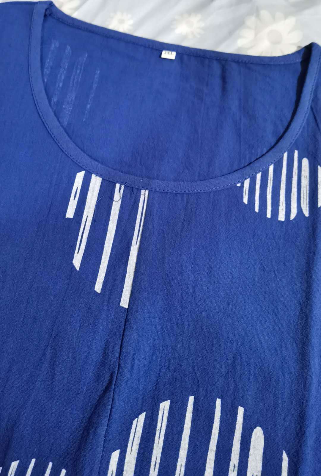 Casual sleeveless circle shirt