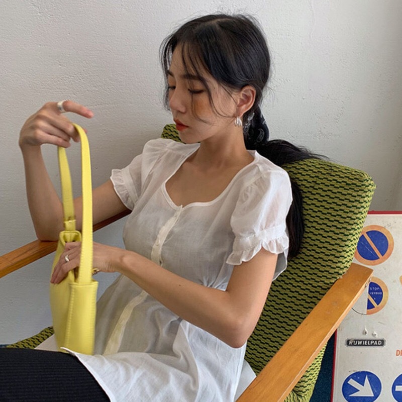 Simple underarm bag