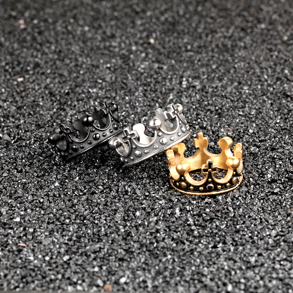 Vintage crown ring