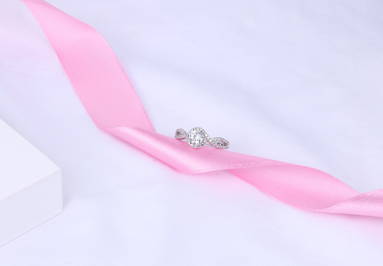 Zircon simulation diamond ring