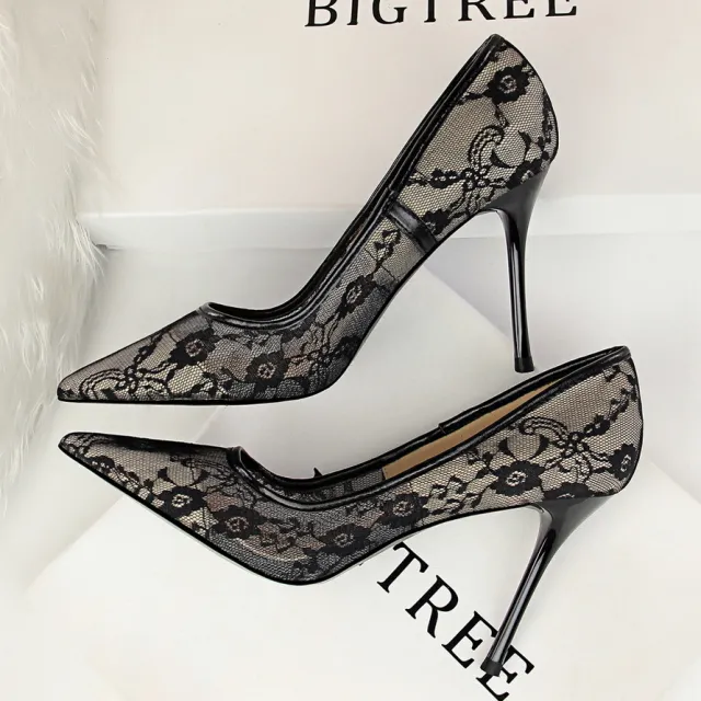 Pointed toe mesh hollow lace shoes Black - Shop at LoveMi