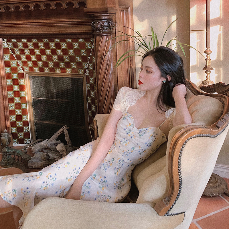 Temperament waist slim sling dress