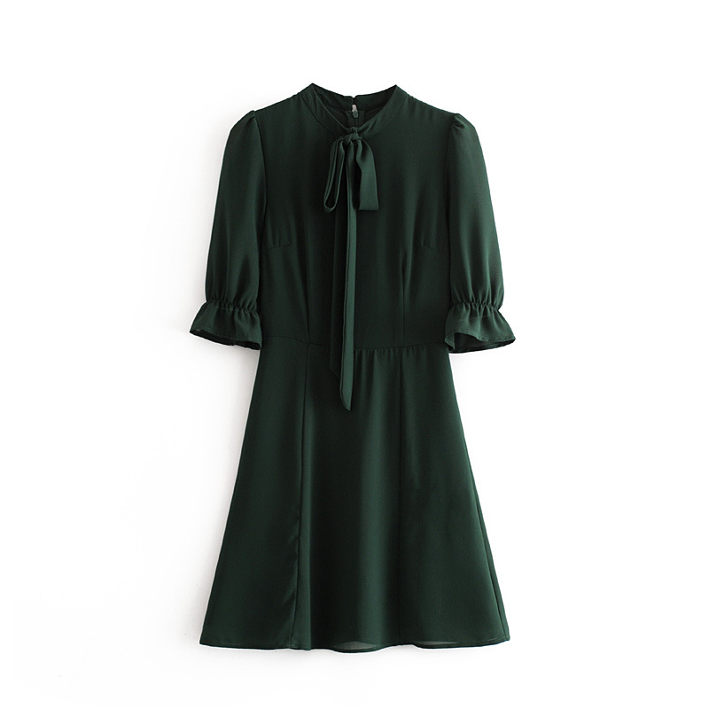 Stand-up collar sleeve dress