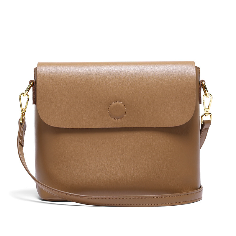 British style shoulder bag