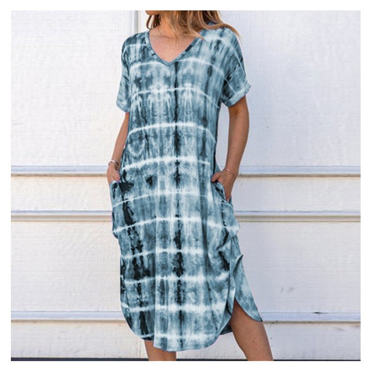 V-neck loose slit print dress