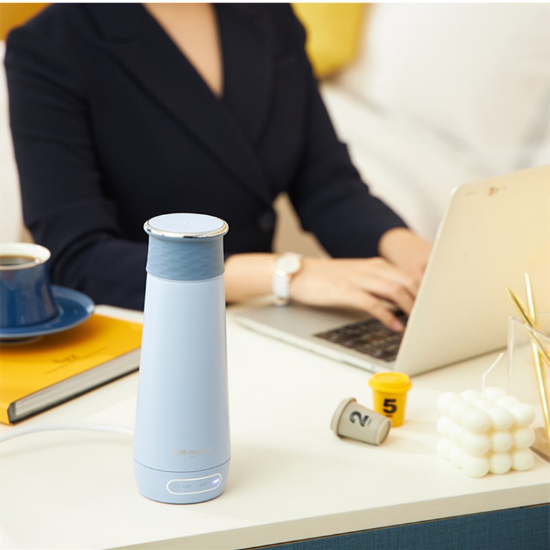 Portable boiling cup