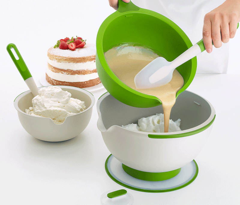 Three piece baking bowl set