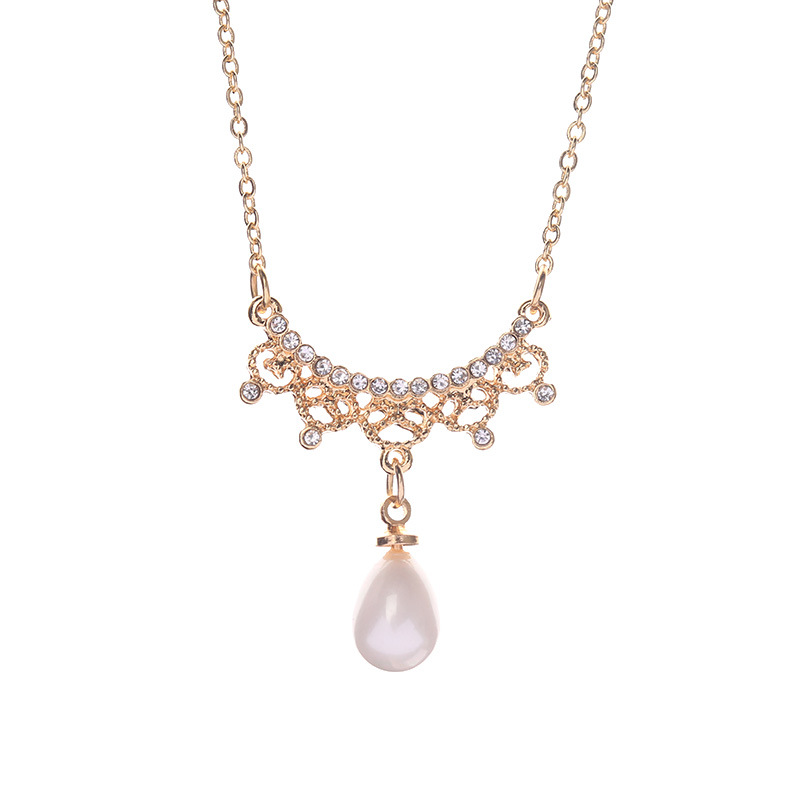 Hollow water drop pearl necklace