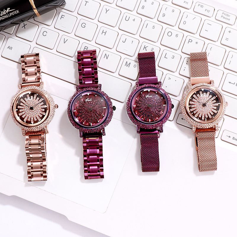 Women's watch with diamond