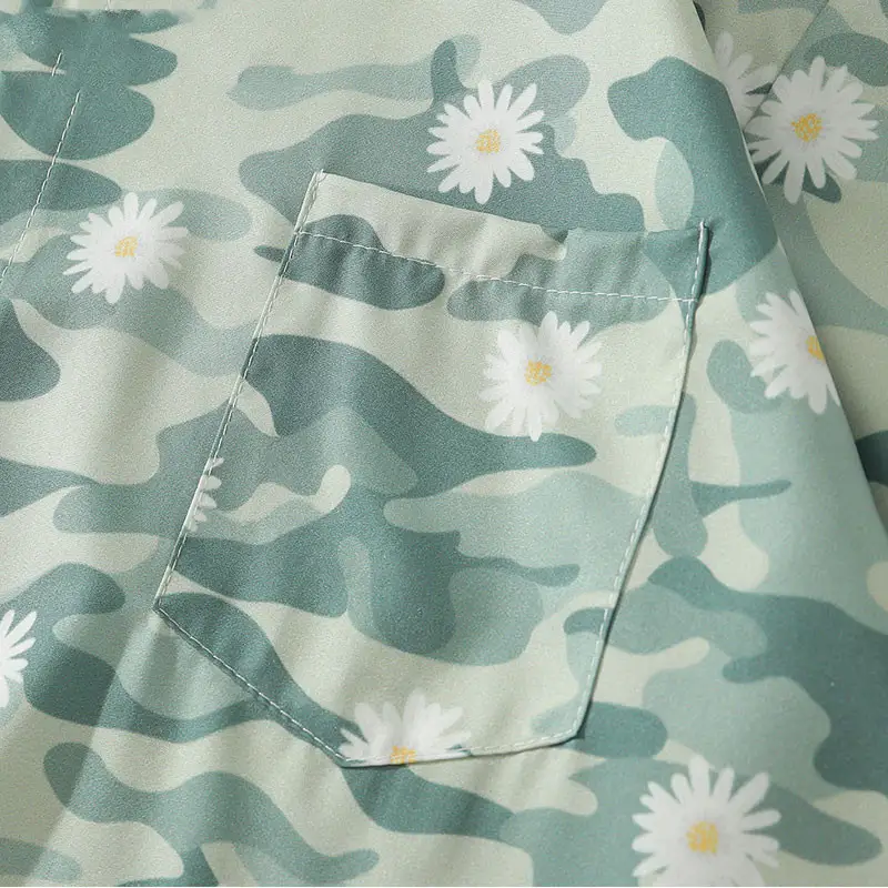Camouflage daisy print short sleeve shirt