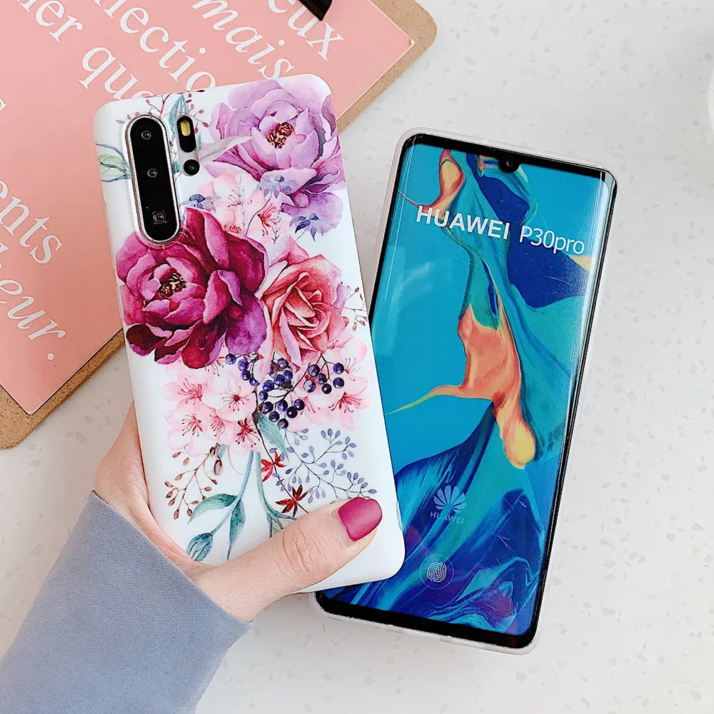 Green leaf pattern phone case