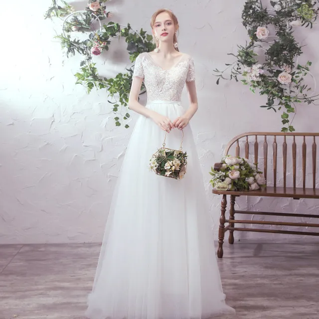 Bride Sen's simple atmosphere small tail gauze dress skirt Reach - Shop at LoveMi