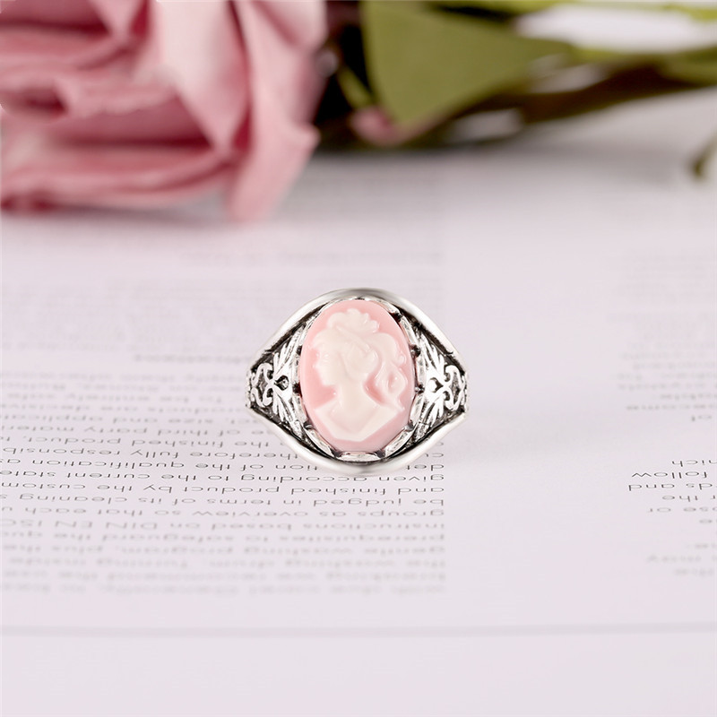 Ladies Virgin Mary Vintage Ring
